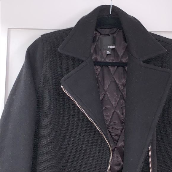 Aritzia • Wilfred Free Black Pea Coat - Picture 2 of 6